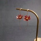 風と踊る秋桜 | Cosmos earrings