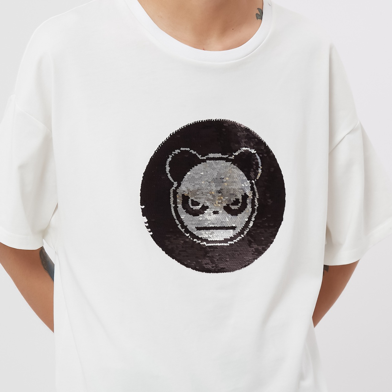 【HIPANDA ハイパンダ】メンズ 2WAYS スパンコール Tシャツ MEN'S 2WAYS HIPANDA LOGO SEQUINS SHORT SLEEVED T-SHIRT / WHITE・BLACK・GRAYISH BLUE