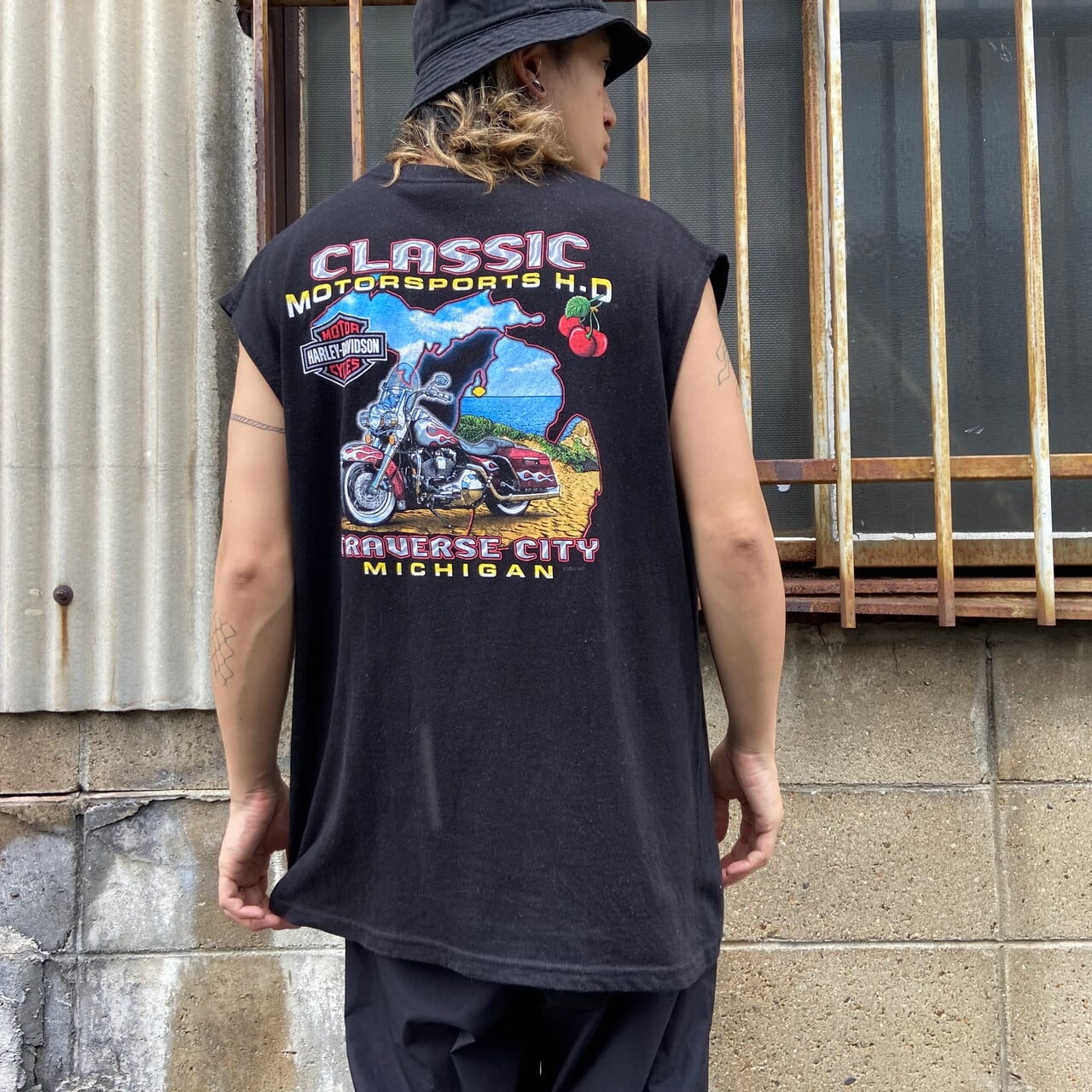 00年代 Harley Davidson ハーレーダビッドソン 両面プリント ノースリーブtシャツ メンズl 古着 フロントロゴ バックプリント イーグル スカル ドクロ モーターサイクル バイクtシャツ 00s ビンテージ ヴィンテージ ブラック 黒 Tシャツ Vc Cave 古着屋 公式