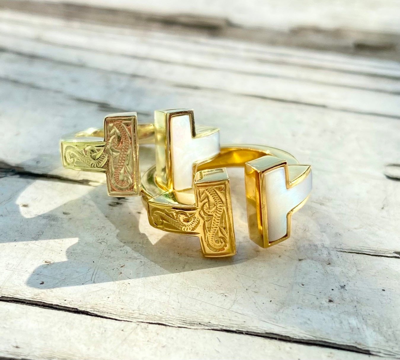 LIFE isオリジナル ハワイアンジュエリーシェルTリング(ゴールド、グリーンゴールド、ピンクゴールド) ¥10,000+tax(¥11,000)