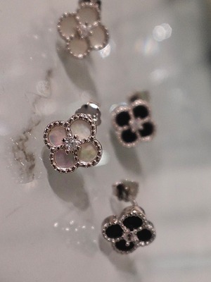 pierce flower twinkle