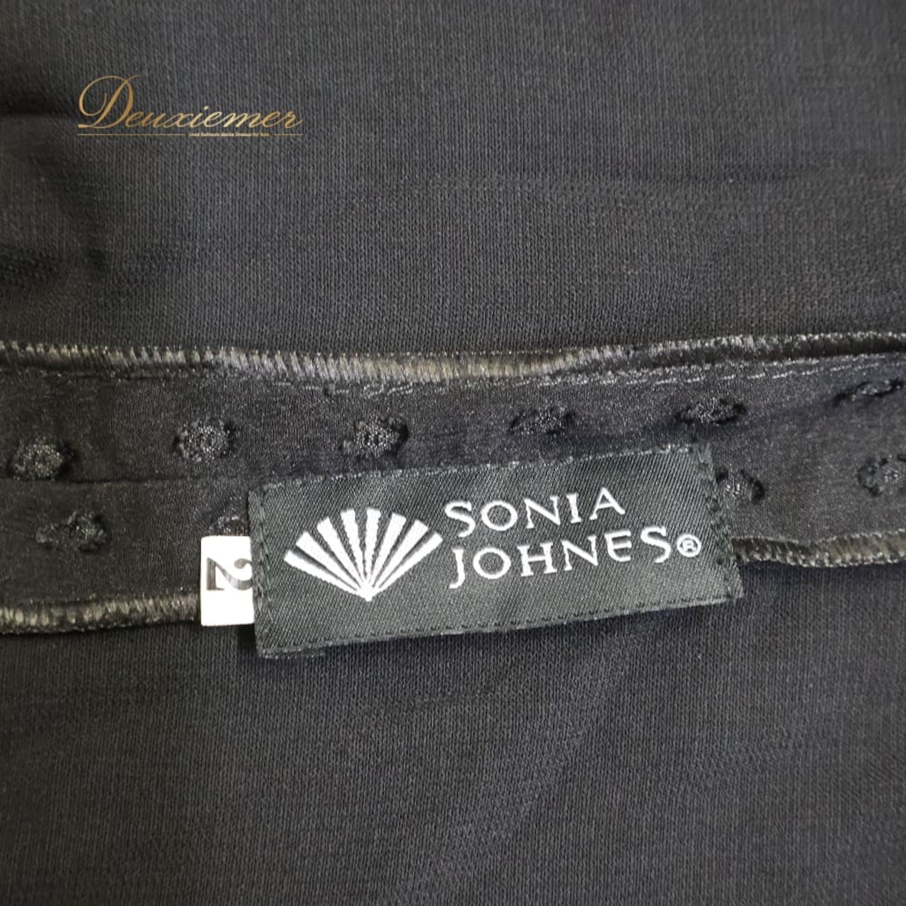 フラメンコ 衣装 SONIA JOHNES ソニアジョーンズ トップス ブラウス ブラック系 黒 レース 長袖 フリル ダンス パーティ 発表会 かわいい 華やか ダンス衣装 上品