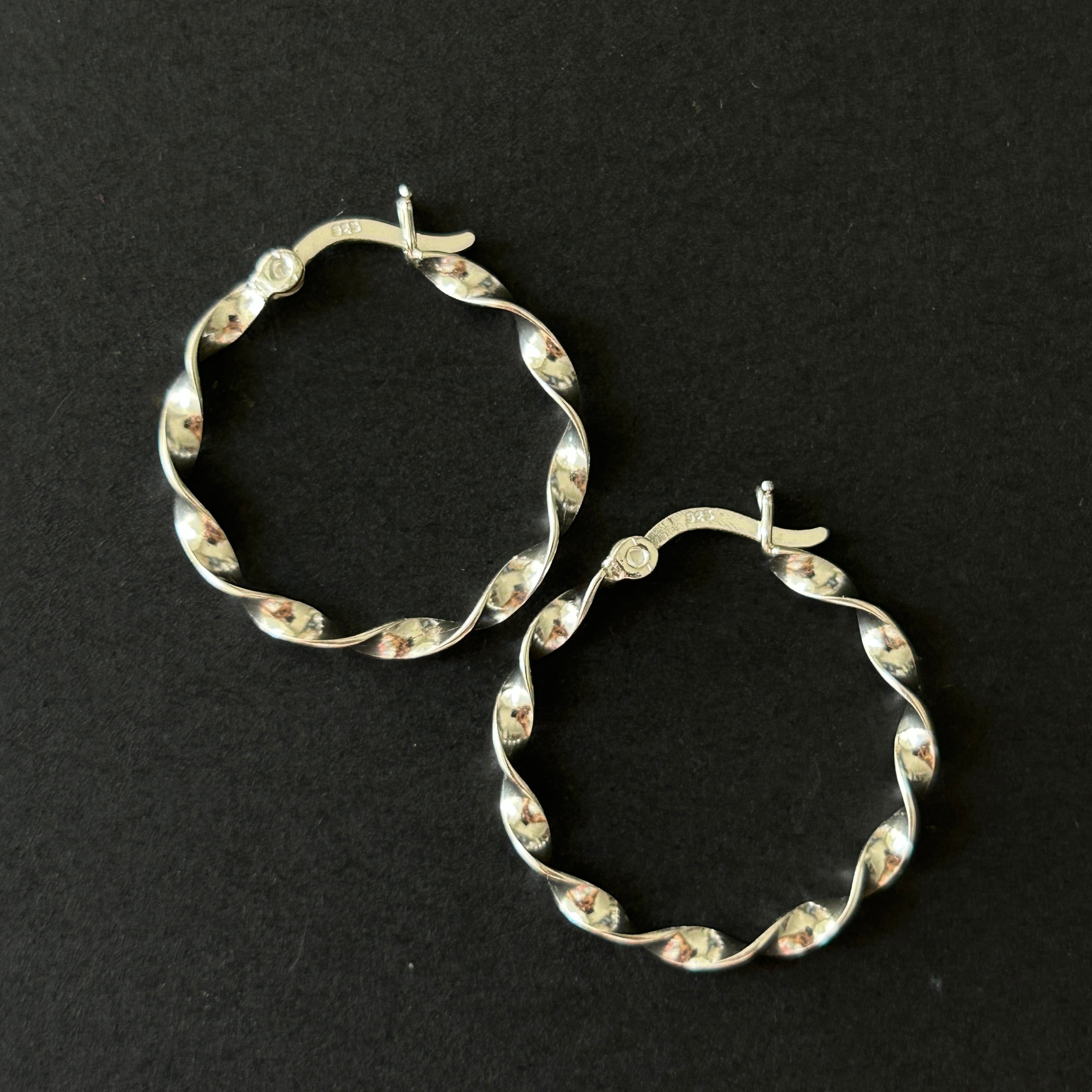 シルバー925 silver ビッグツイストフープピアス/軽研磨仕上げ/両耳