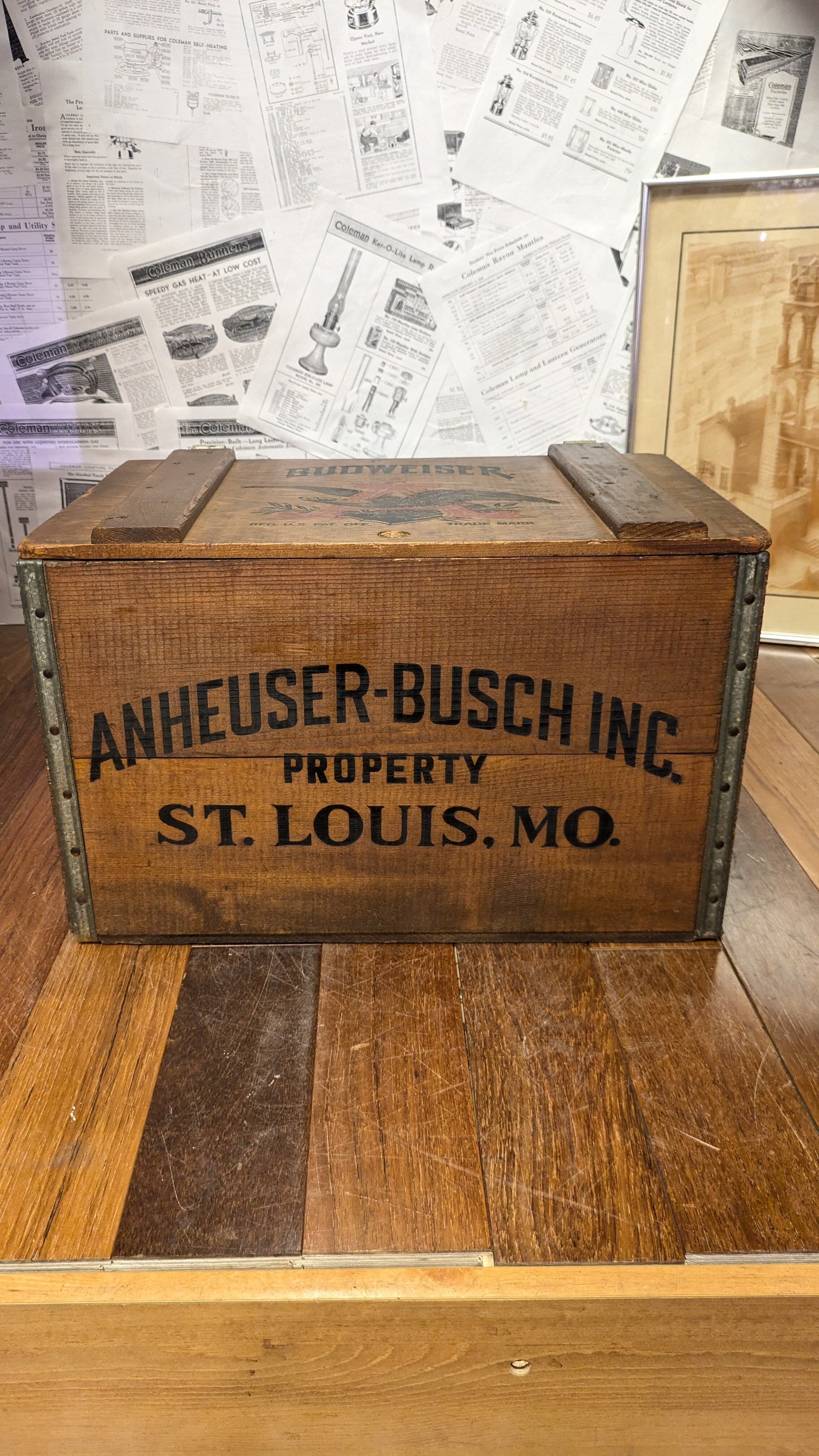 GOOD!! Vintage ANHEUSER-BUSCH BudWiser WoodBox Crate StorageBox