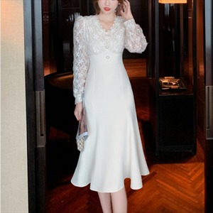 【送料無料】 ドレス ロングドレス ワンピース 衣装 パーティドレス ロング ミモレ マーメイド 袖あり 長袖 Vネック Aライン フレア ビジュー装飾 レース パール装飾 キラキラ 透け感 シースルー 異素材切り替え ドッキング エレガント 可愛い 大人可愛い きれいめ シンプル カジュアル シック コンサバ 華やか 大人 上品 おしゃれ お洒落 こなれ感 高見え 高級感 フェミニン 春 20代 30代 40代 レディース 女性用 ママ服 デート 授業参観 二次会 パーティ 演奏会 誕生日会 バースデー