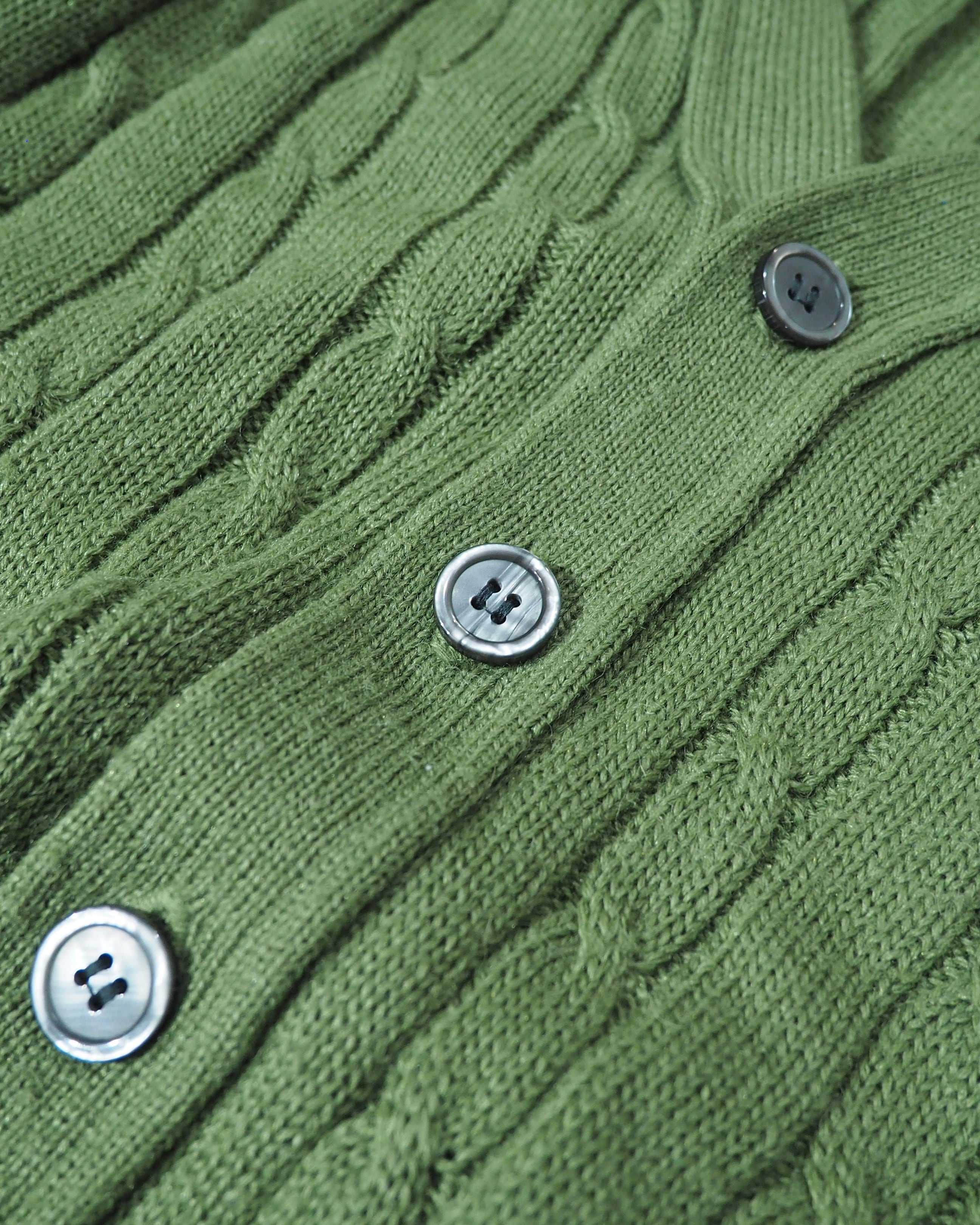 1990s ” VONANZA ” Beautiful Light green Color vintage loose knit Cardigan