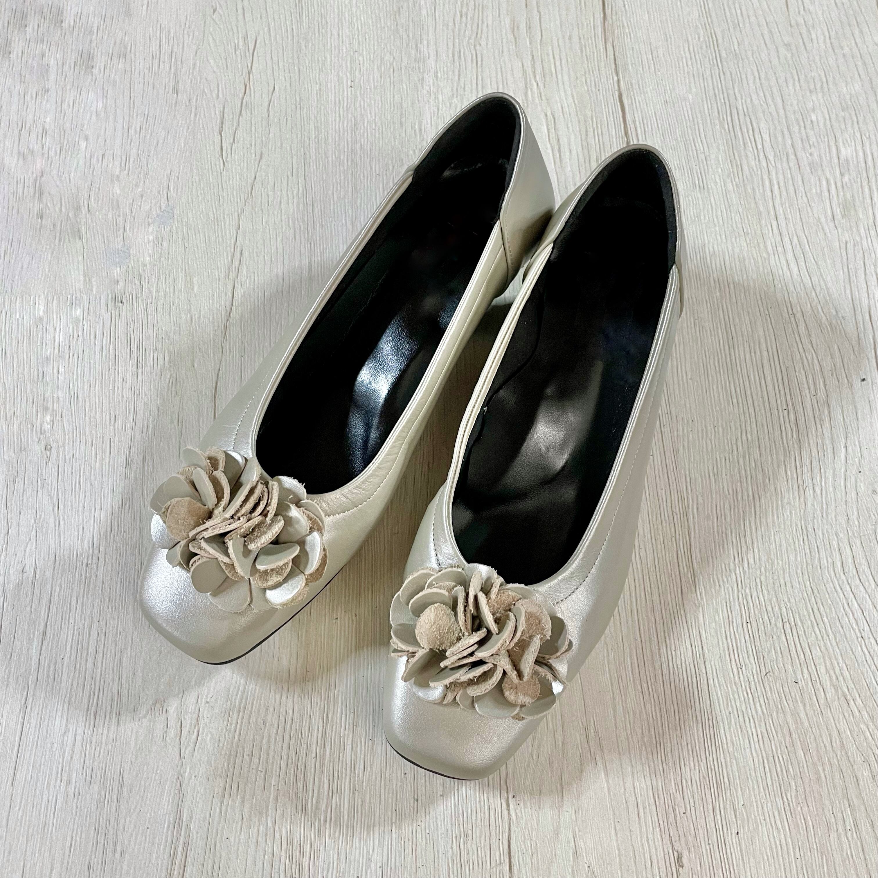 シャーリングスクエアトゥパンプス