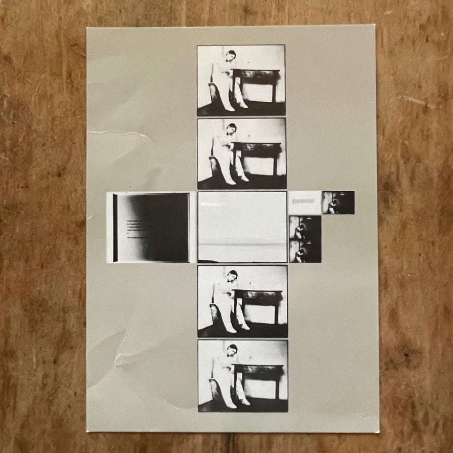 【インヴィテーションカード】ヨッヘン・ゲルツ　Jochen Gerz Foto/Texte　GALERIE LÖHRL　1988　 [310194637]