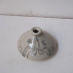 平ぺったい花瓶