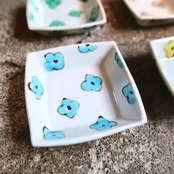 村田菜穂美作　まめ角小皿　「お花もよう」［2104130000294］