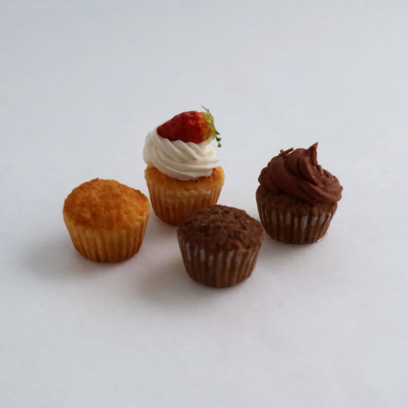 ミニチュアフード／3種類カップケーキ