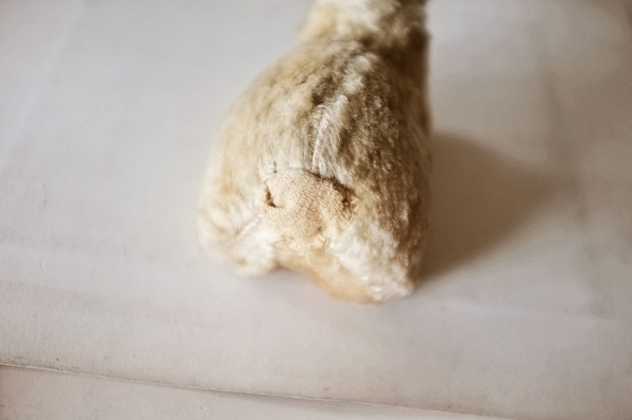 フランス 微笑みのウサギさん ドール アンティーク