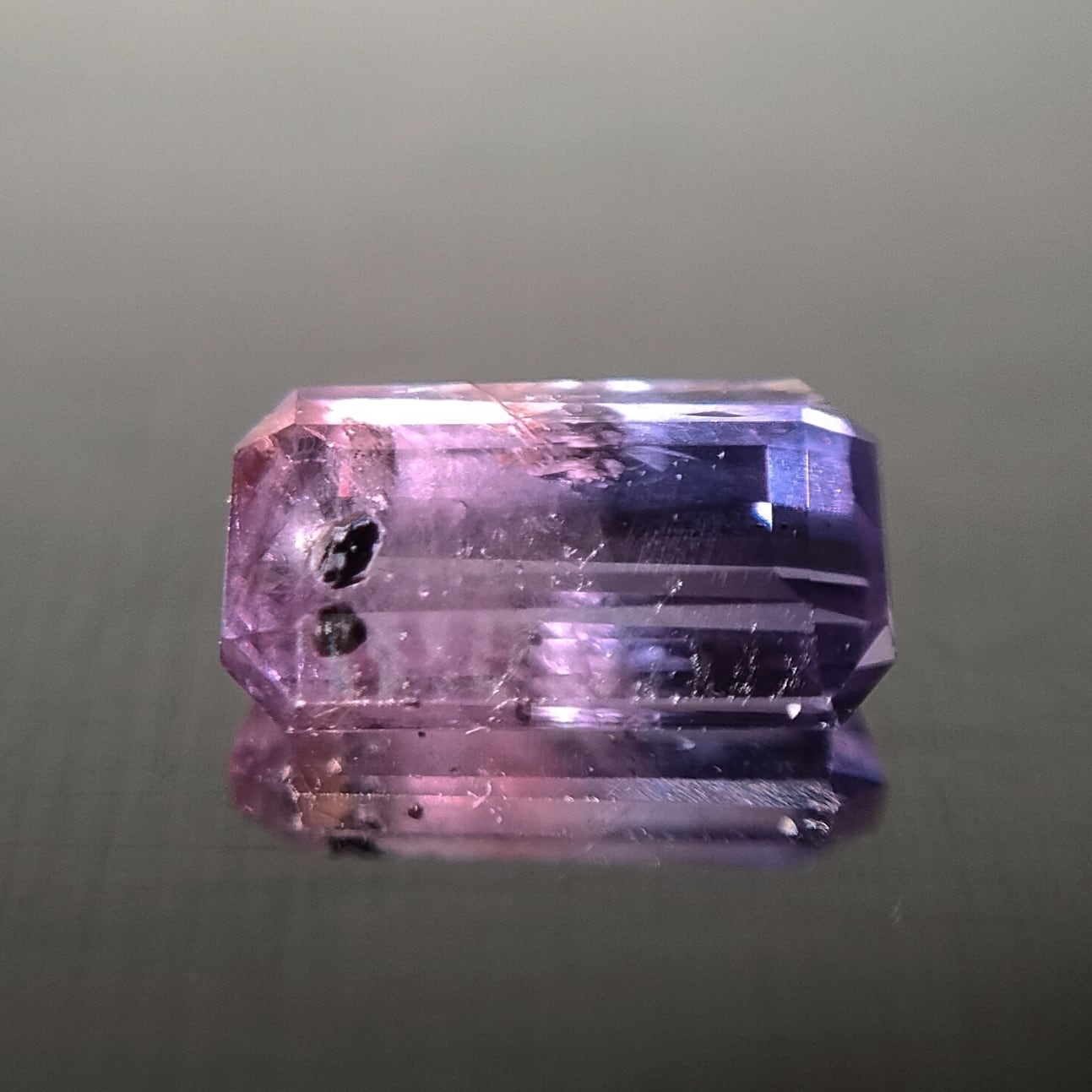 バイカラーサファイア ルース 天然 0.74ct | Chainon バイカラーサファイア ルース 天然 0.74ct | Chainon