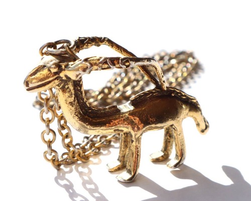 70s vintage gold animal motif pendant necklace