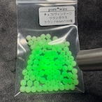 蛍光 ウランガラス ヴィンテージチェコビーズ ラウンド クリーム色 4mm 100個入