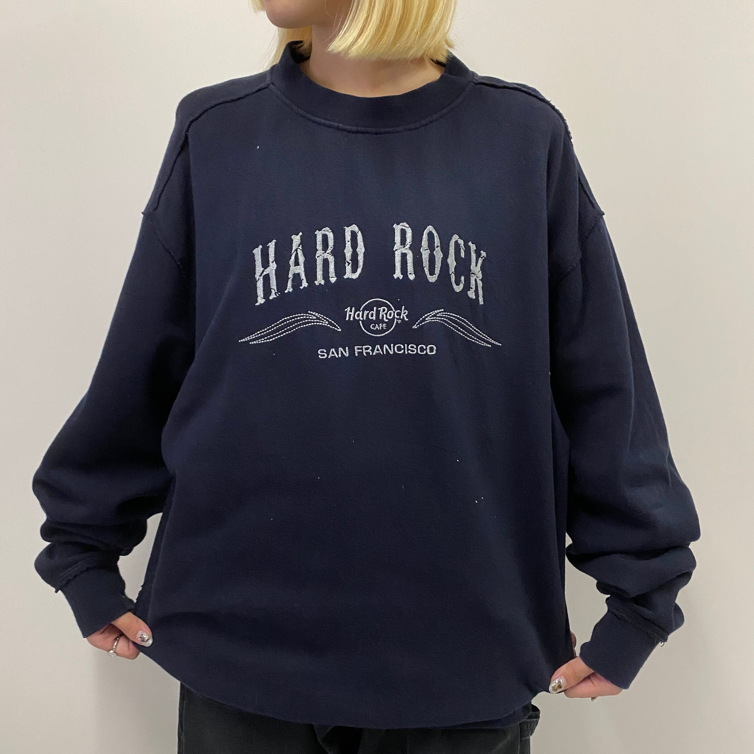 Hard Rock CAFE サンフランシスコ ハードロックカフェ 3段ロゴ 刺? スウェット メンズM 古着 ブラック 黒  トレーナー【スウェット】【CS2301-40】【SW20】【AN20】 | cave 古着屋【公式】古着通販サイト powered by BASE