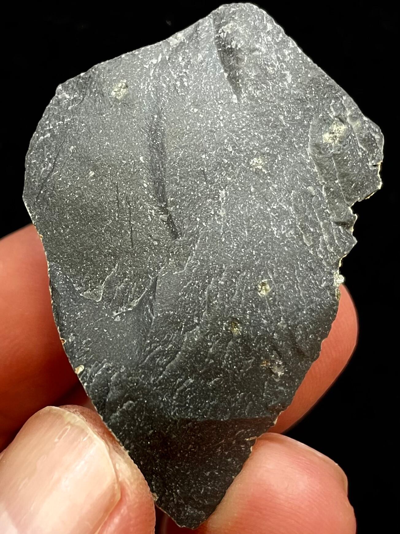 1) サヌカイト(原石・ミニ)