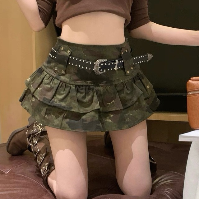 迷彩柄ミニフリルスカート