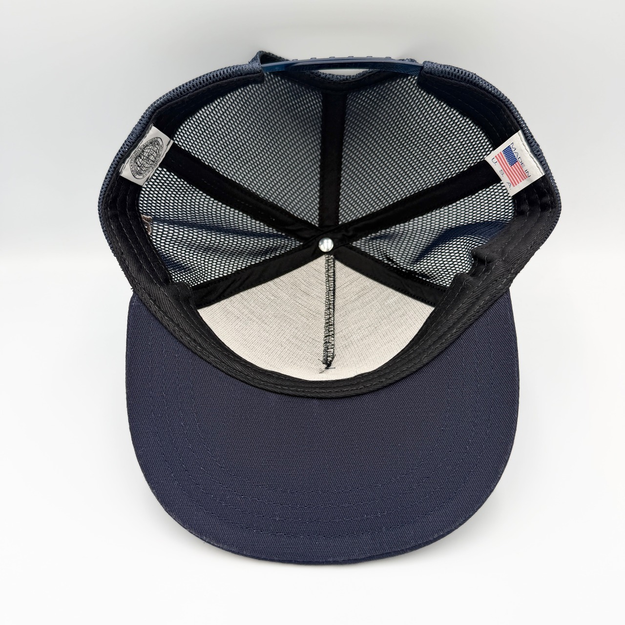 【gifthat別注】Coopers Town Felt on Embroidery Logo Mesh Cap