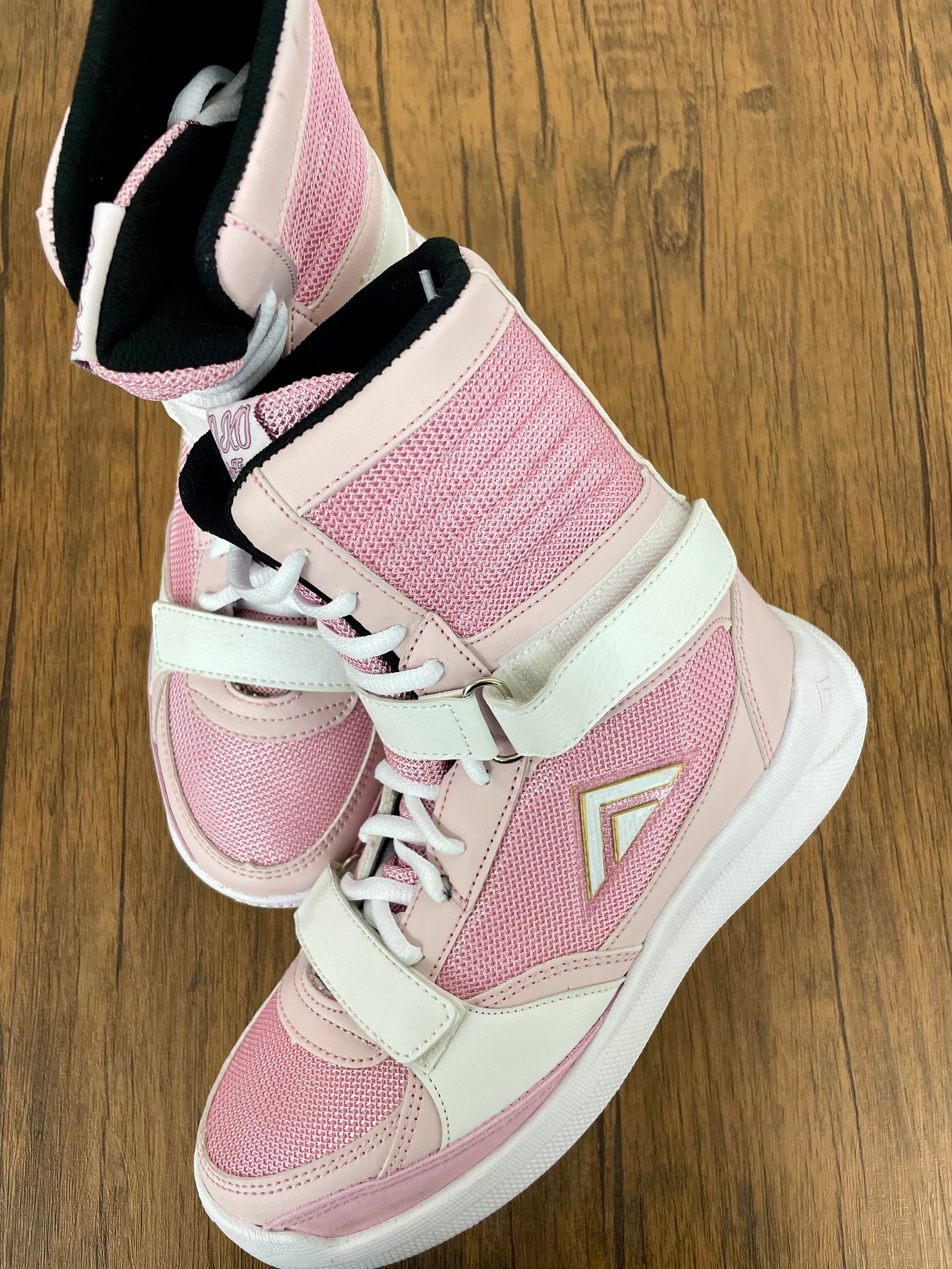 ADAMS | ボクシング格闘技専門店 OLDROOKIE