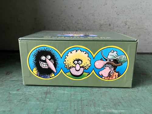 90s FREAK BROTHERS  MUNCHIE BARS DISPLAY BOX