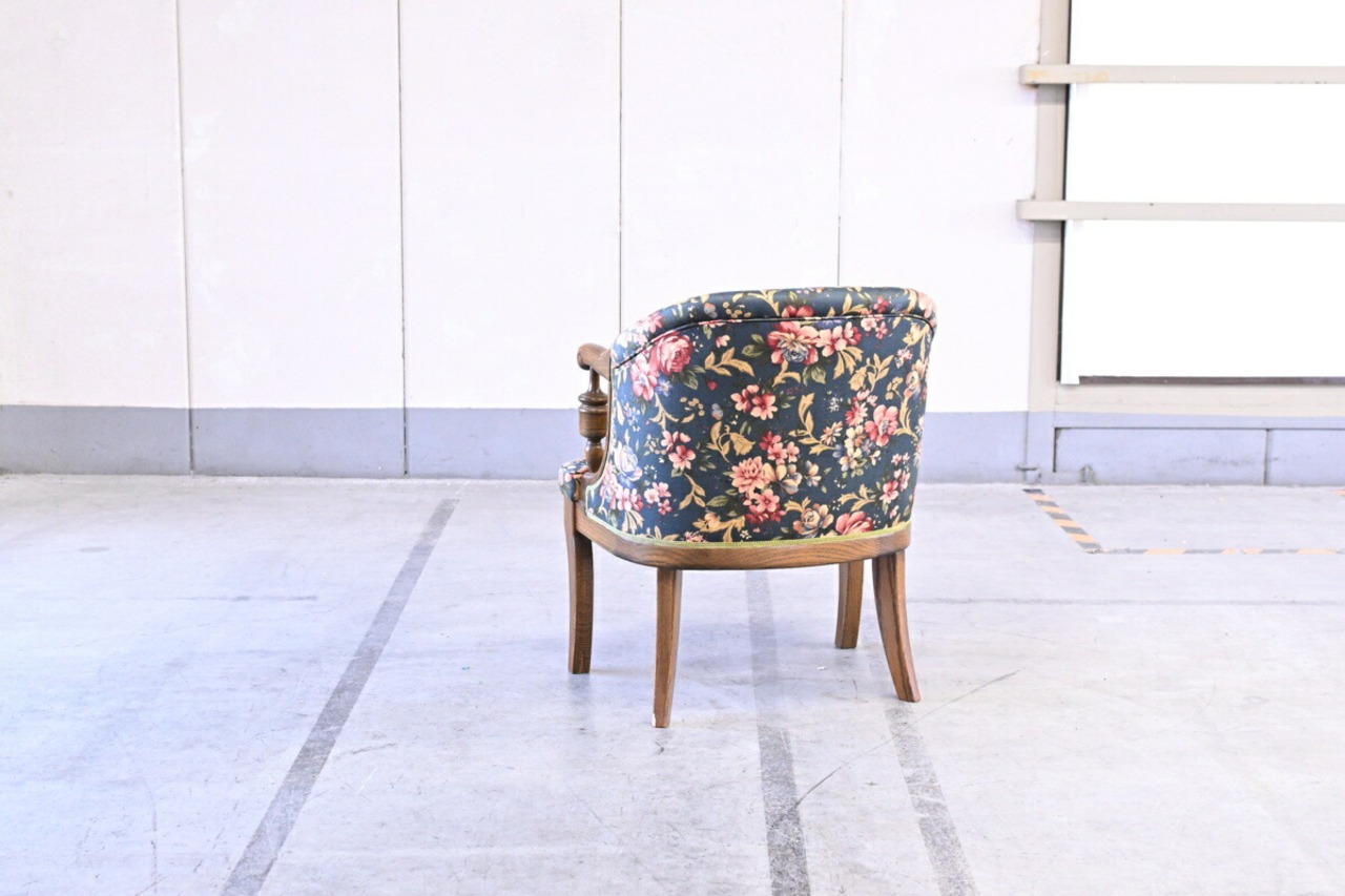 三越ブルージュ 14万「カントリーハウス」オーク材 無垢 ダイニングチェア サロンチェア アームチェア 椅子 花柄  【中古家具/中古インテリア/USED家具ユーズド家具/リサイクル】
