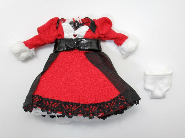 再入荷　ねんどろいどどーる クイーンオブハート パニエ付きドレス