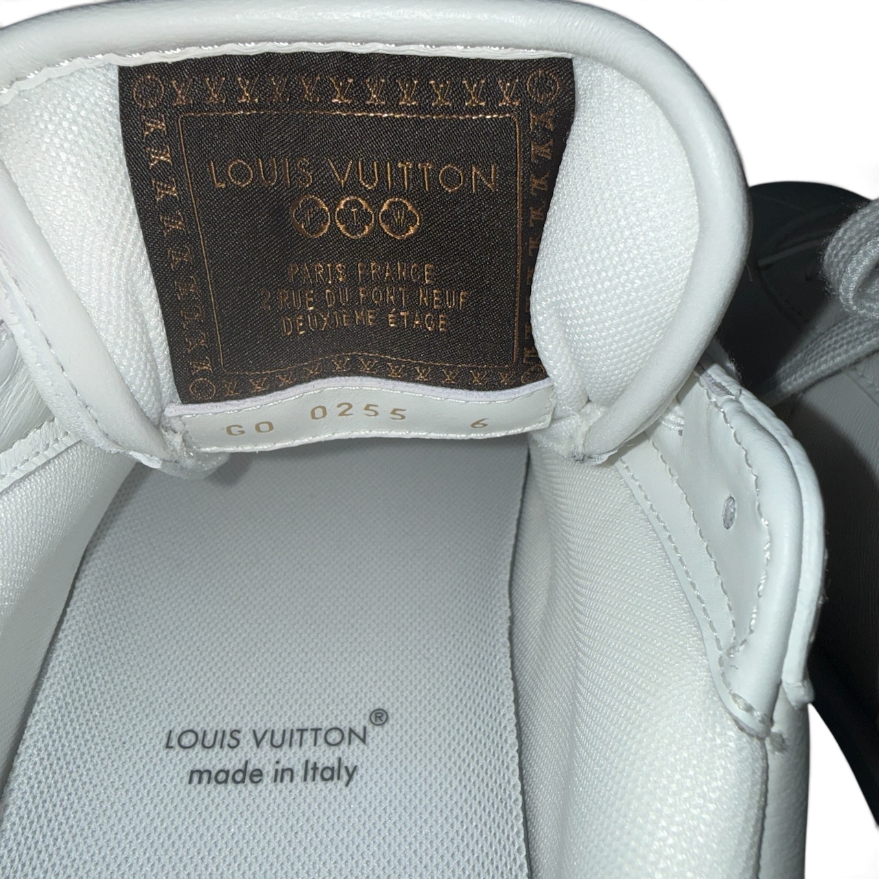 【LOUIS VUITTON】ルイ・ヴィトン "LV Buttersoft Leather" 25AW スニーカー