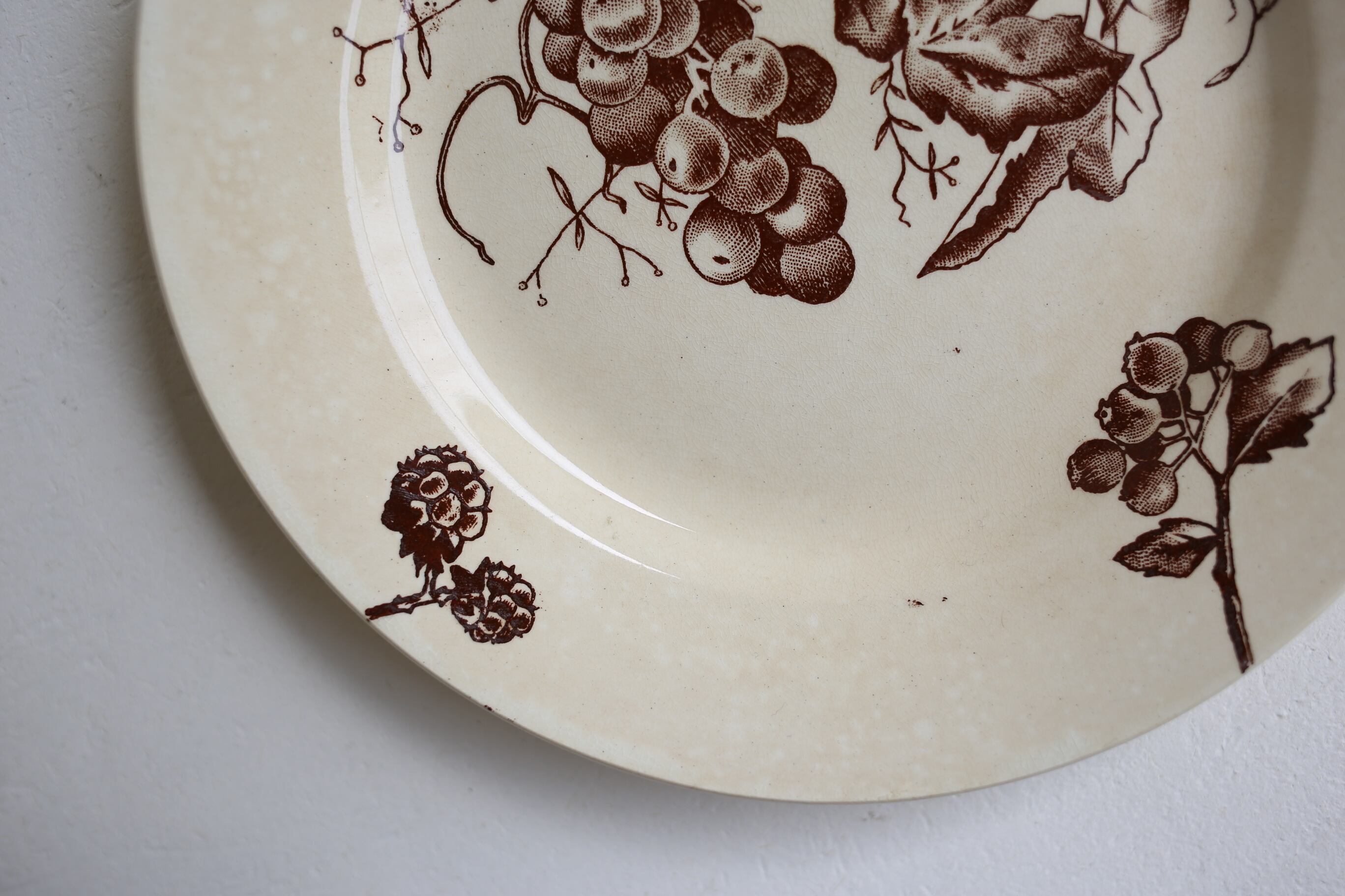 フランス アンティーク Choisy le Roi ショワジールロワ『鳥と木の実と