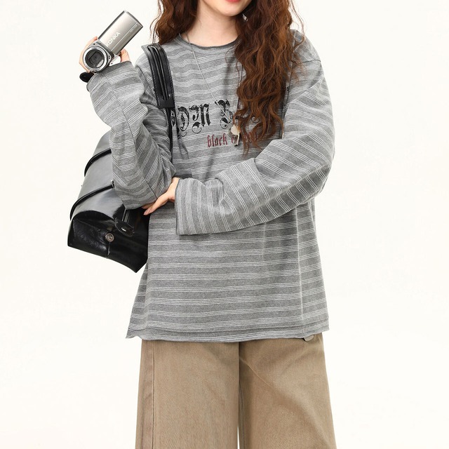 ゴシックレタリングボーダーロングスリーブTシャツ 1col   R02775