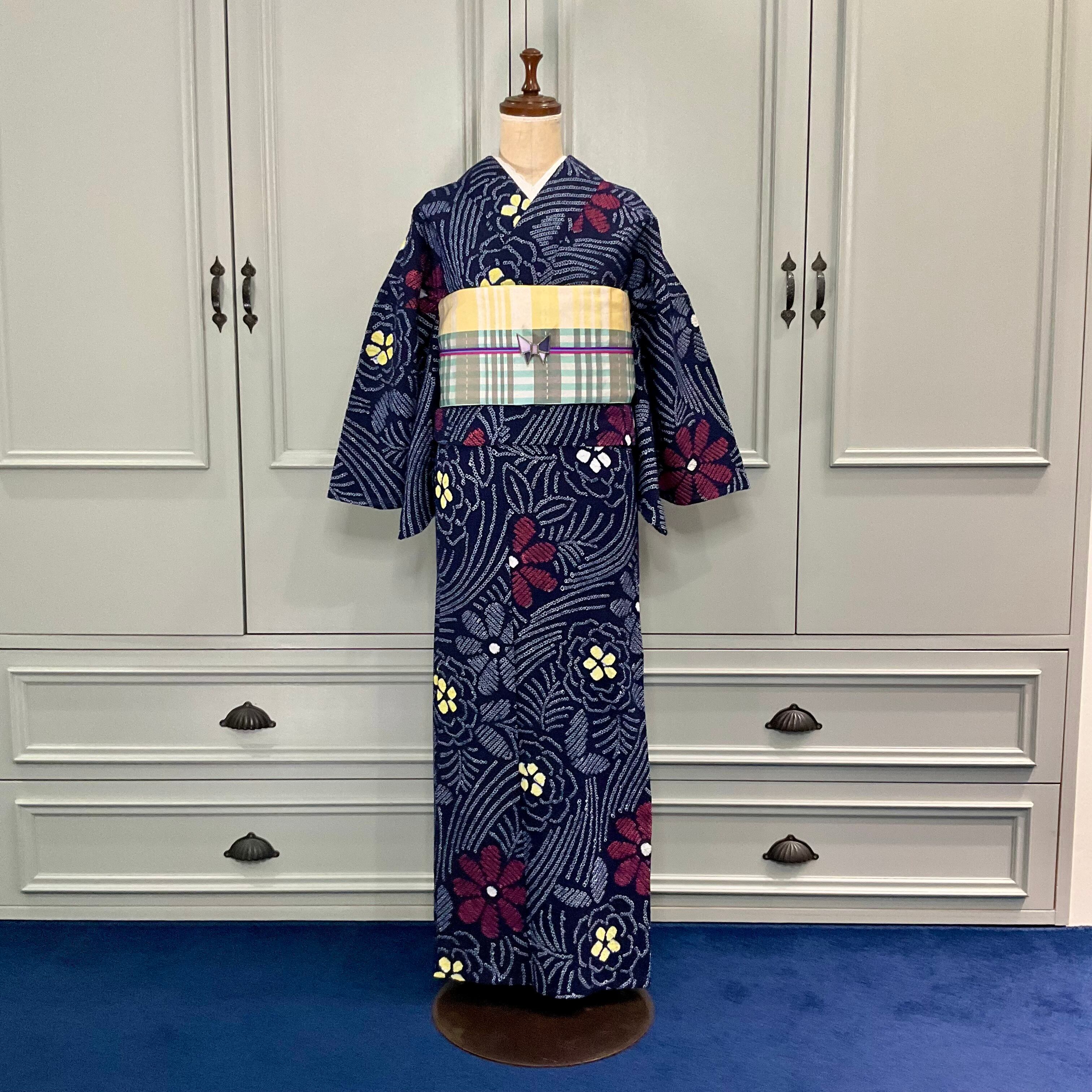 超美品　綿　本染浴衣　浴衣　有松絞り　夏物　156裄66.5　濃紺　単色　花柄 long＊夜風の花＊総絞り レトロ 花 フラワー 濃紺 紺 ネイビー レッド