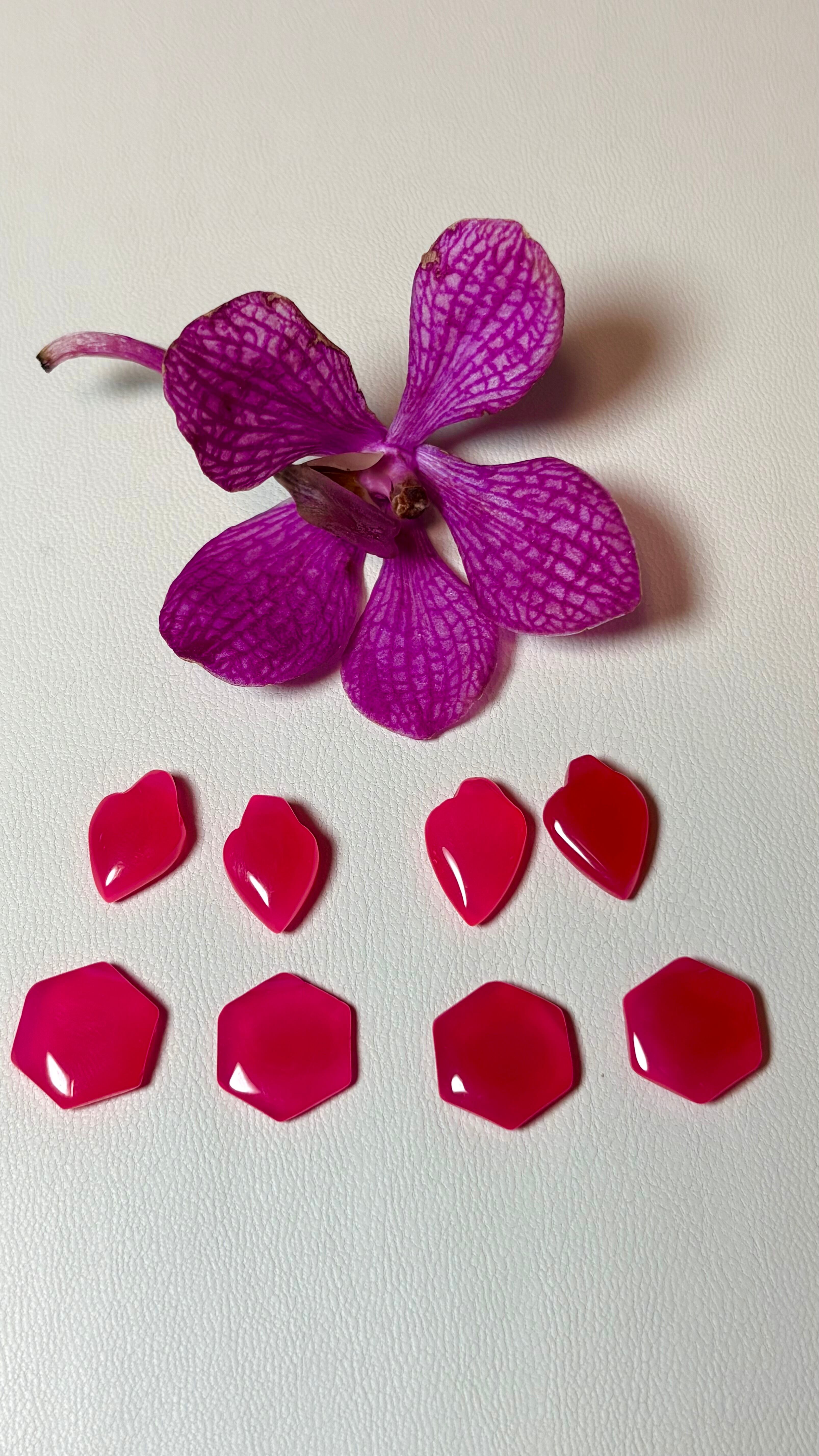 Pink Chalcedony / フューシャピンクカルセドニー / 8pcs