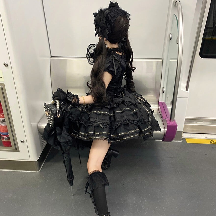 ゴスロリ ジャンパースカート レース ふんわり レイヤードスカート