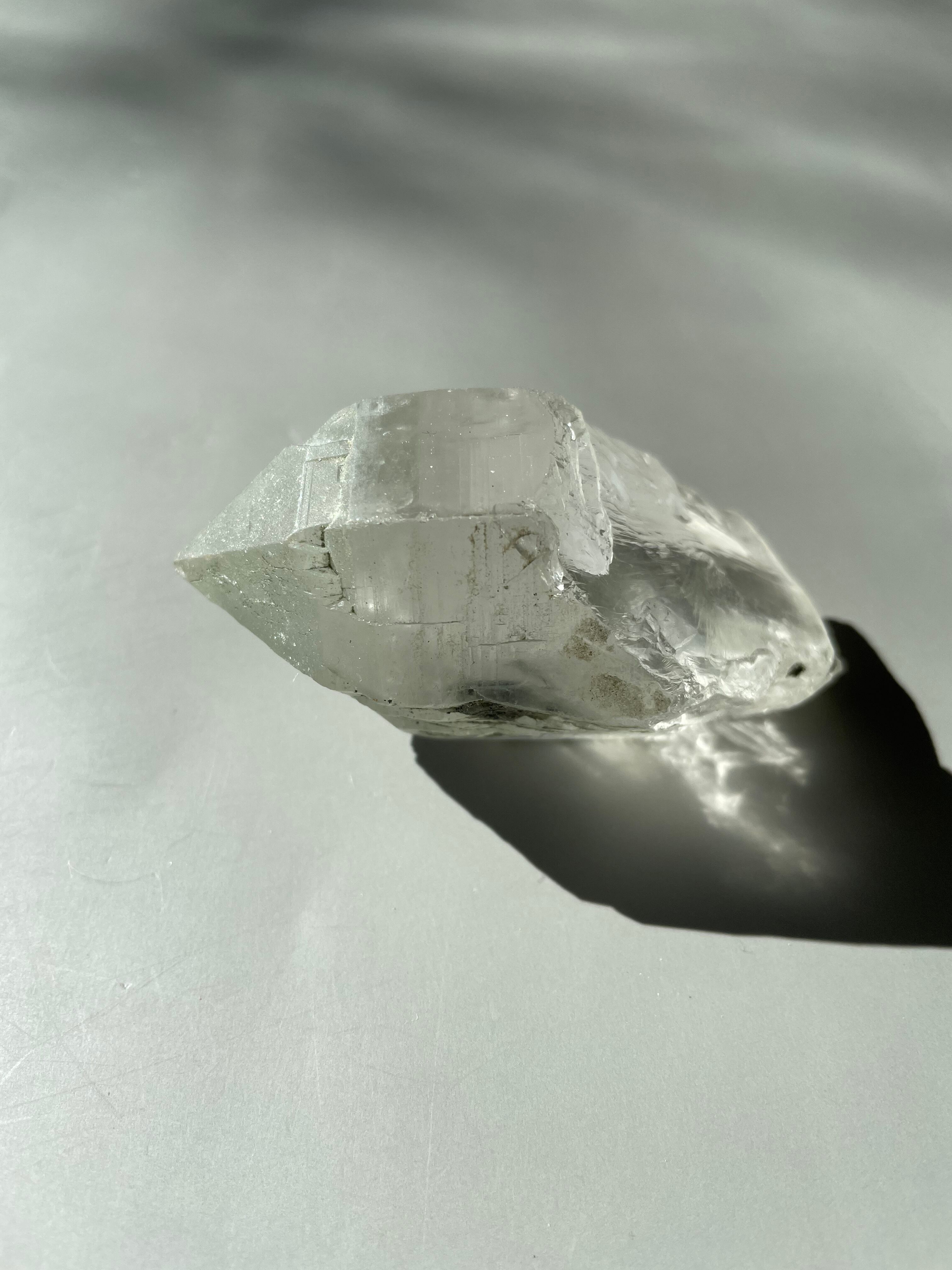 パキスタン　ギルギット　スカルドゥ産　ヒマラヤ水晶　カテドラル　長石　クローライト