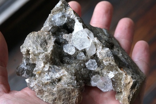 ハーキマーダイヤモンド 1　Herkimer Diamond