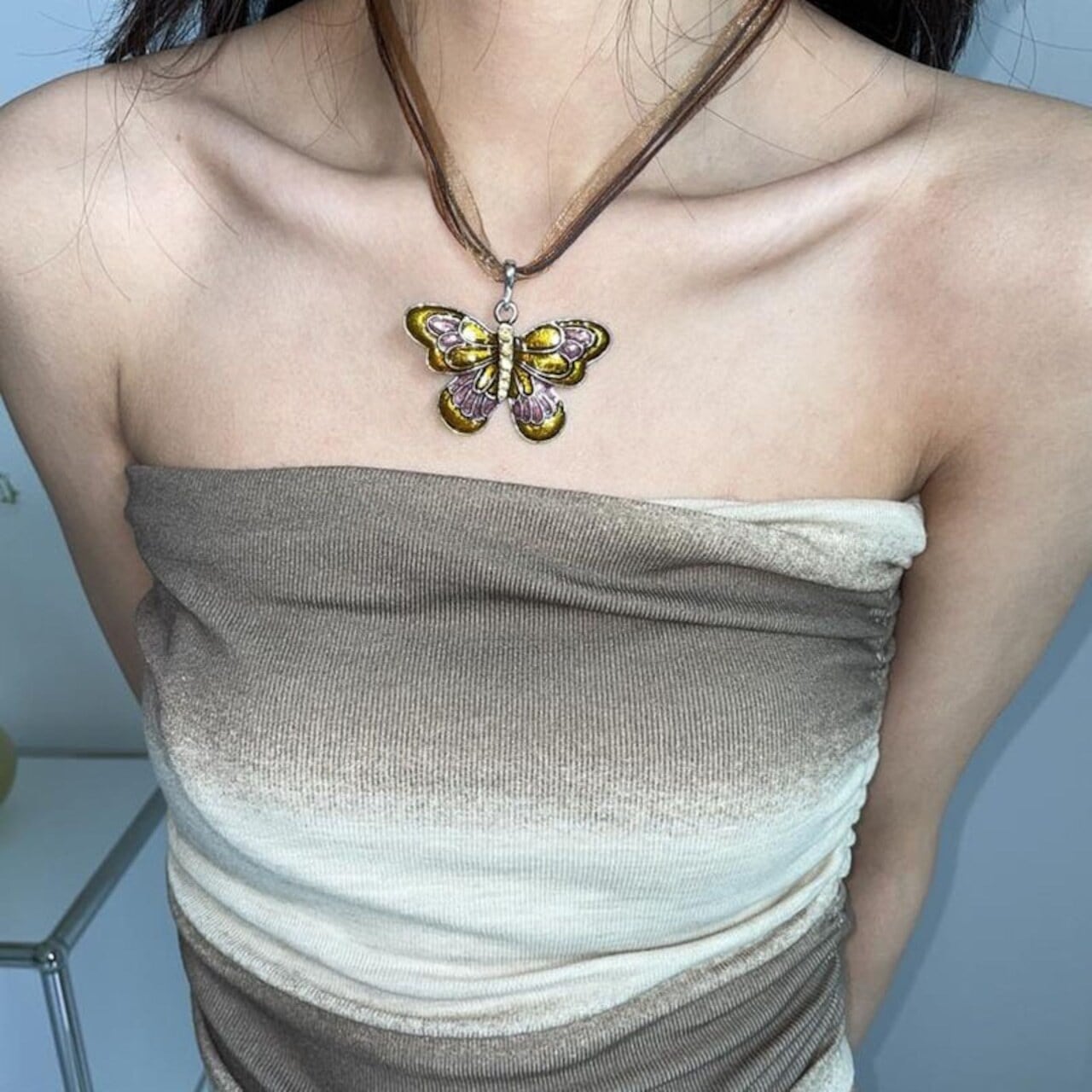 BANKOKヴァンテージカラフルな蝶ネックレス 6s