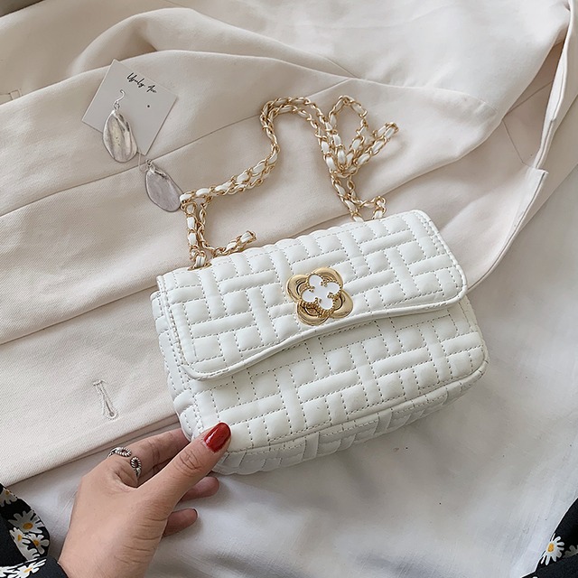 オールマッチ刺繍糸レディーススモールバッグ2020新しいトレンディなファッションチェーンメッセンジャーバッグインネットレッドシングルショルダースモールスクエアバッグ 手作りハンドバック56270051376