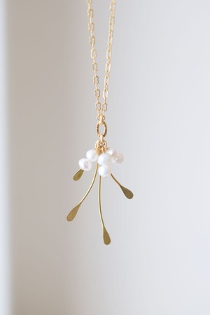 a.g.t.a.m.（アグタン）　淡水パールのネックレス