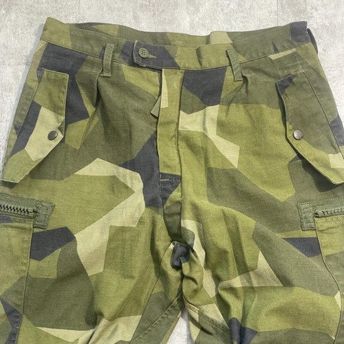 00s スウェーデン軍 実物 M90 スカンジナビア迷彩 フィールドパンツ 170 / 75 w32 詳細写真2