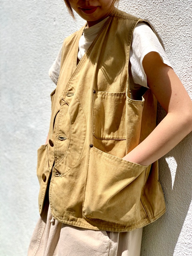 30−40‘s  vintage  hunting vest “half moon” JUNK
