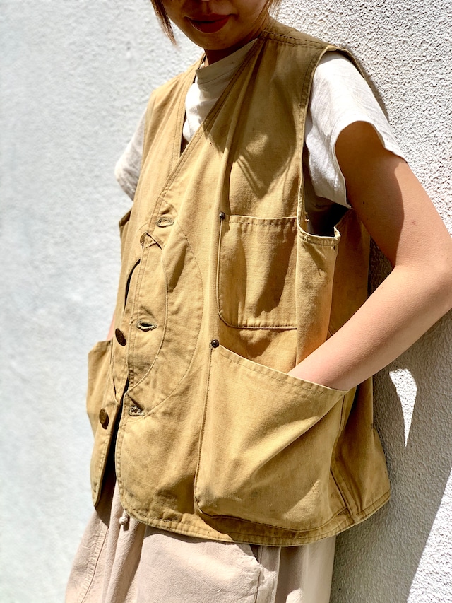 30−40‘s  vintage  hunting vest “half moon” JUNK