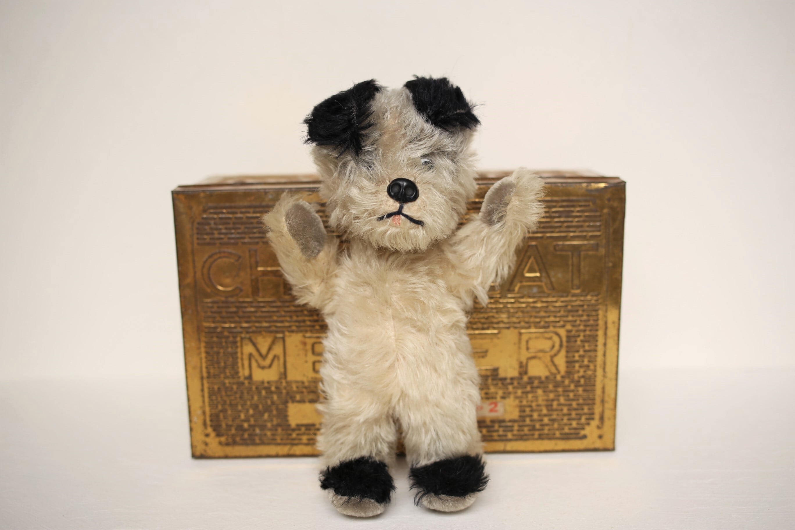 フランス アンティーク ヴィンテージ Schuco シュコーぬいぐるみ 三頭身のテリア N-03315