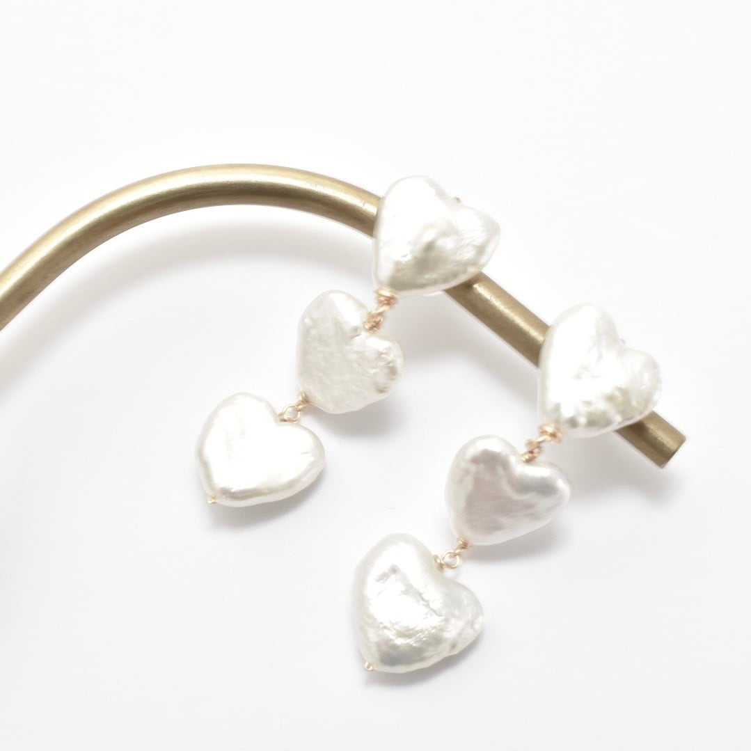 【衣】coscos 3連ハートパールピアス