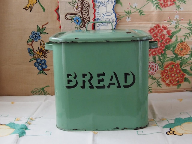 イギリスアンティーク　ブレッド缶　BREAD BIN