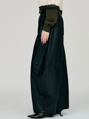 【26AW | WOMEN】PRANK PROJECT プランクプロジェクト / パンツ / Fake Leather Balloon Pants　31262466111