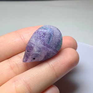 17.可愛い色合い☆フローライト ハリネズミ