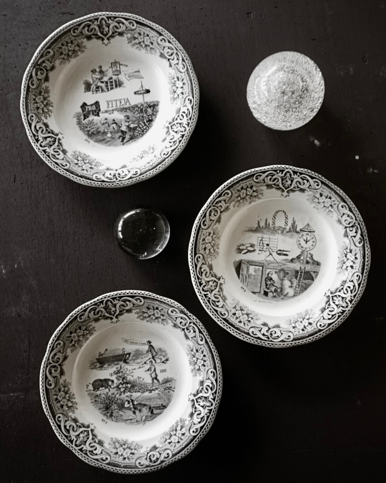 1860s Creil et Montereau Lebeuf Milliet et Cie 不可解ユートピア 謎のプレートa クレイユモントロー Rébus