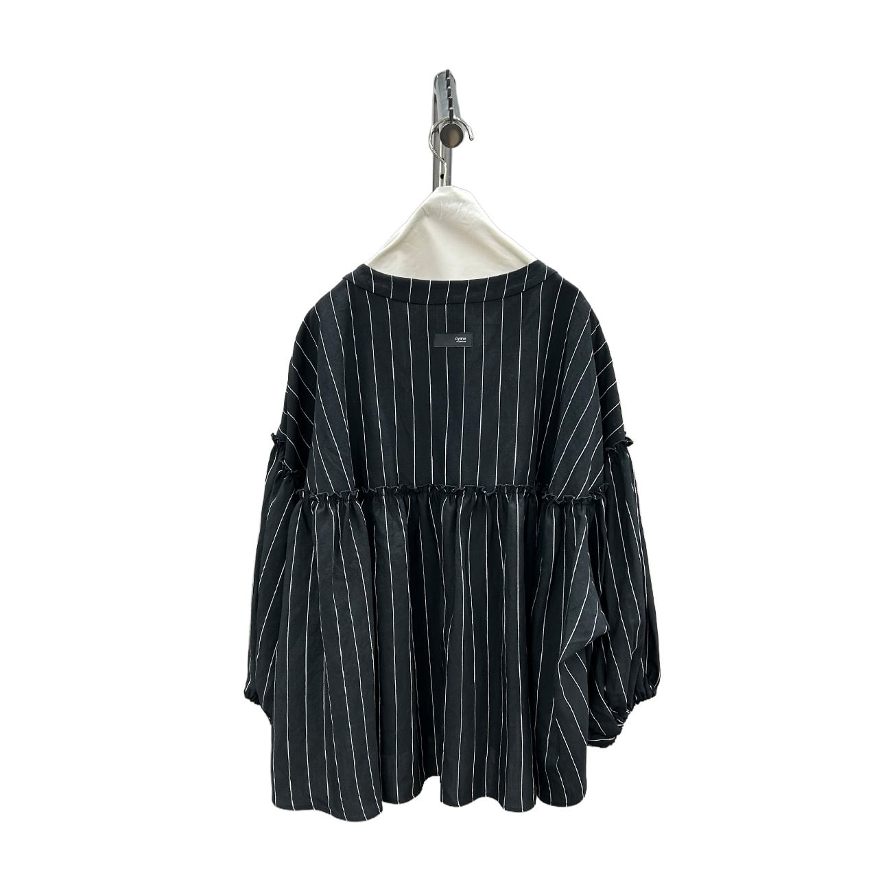 ayane アヤン　ピンストライプボリュームスリーブ　シャツ　ストライプシャツ SALE【ayane】ピンストライプボリュームスリーブシャツ 836619 アヤン