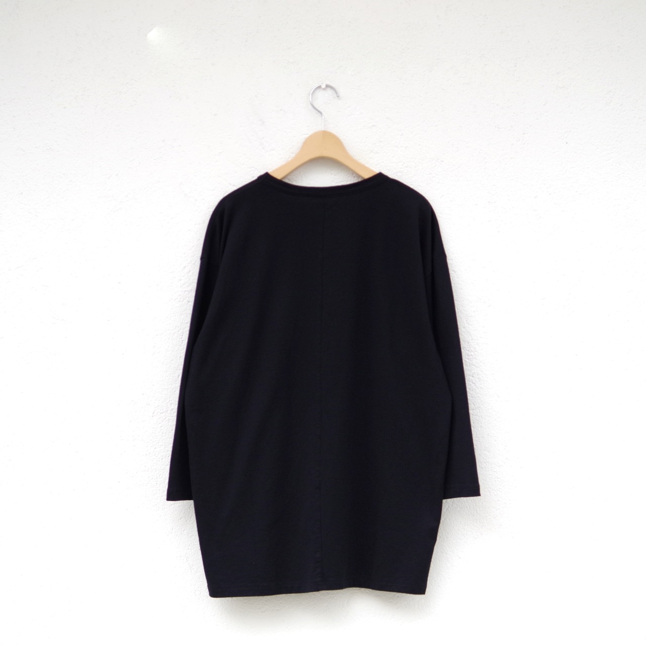 one f HB Tee  BLACK