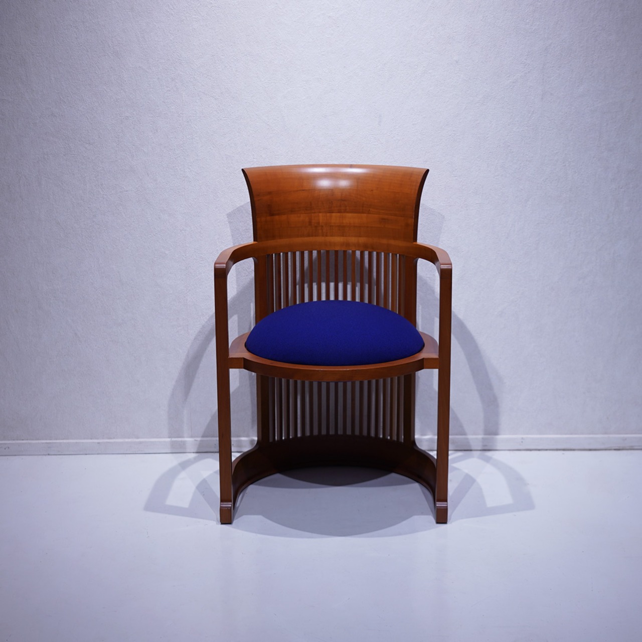 Cassina ixc. Barrel Chair / Frank Lloyd 名作 デザイナーズ チェア カッシーナ フランクロイド バレルチェア ミッドセンチュリー
